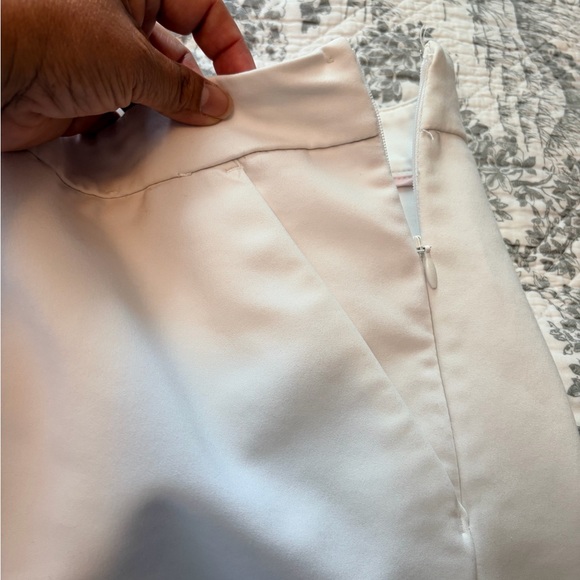 Express Classic White shortie mid rise - Picture 6 of 7